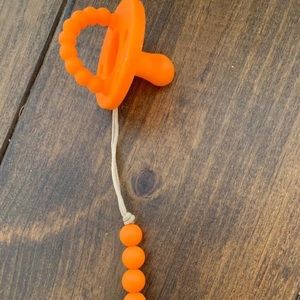 Ryan and rose solar flat pacifier and clip